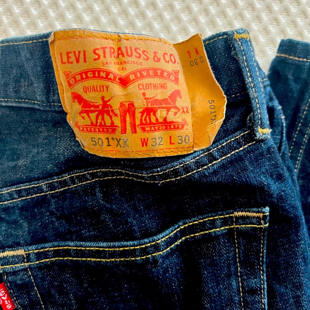 Levi’s 501• 32x30• Blue jeans